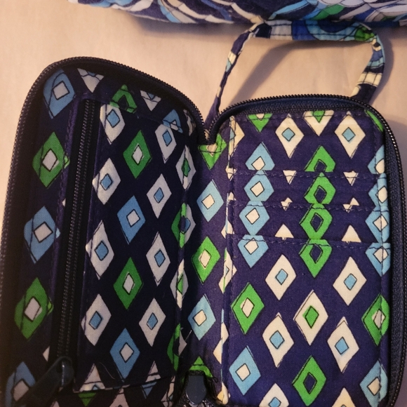 Vera Bradley Tote Shoulder Bag Purse, Mediterranean Blue (Retired) With Wallet - Picture 4 of 9